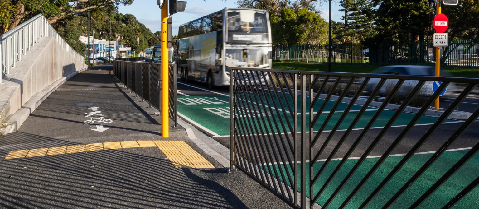 How to Choose the Right Fencing Solution for Your Commercial Project